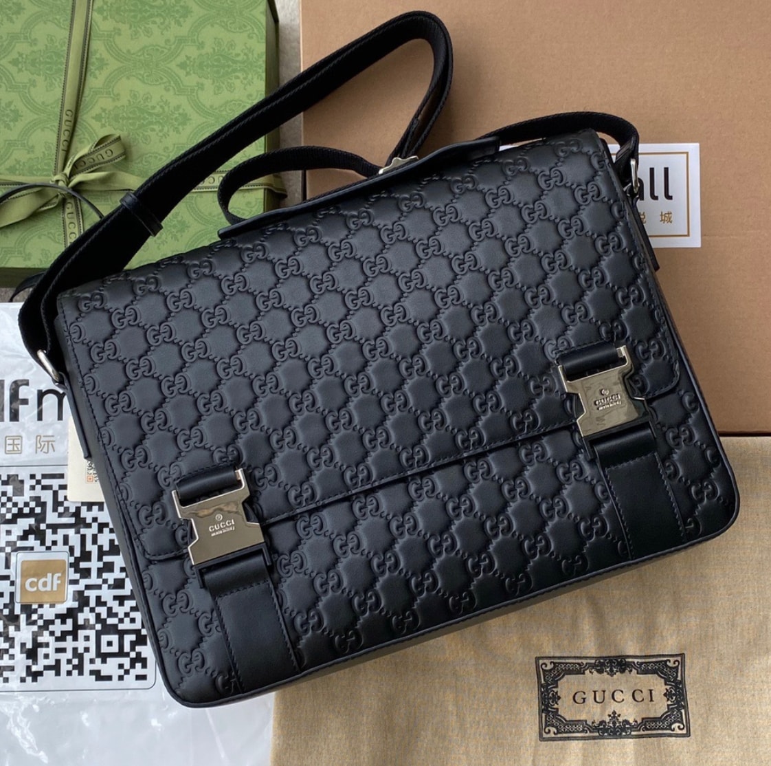 Gucci GG Embossed Briefcase Negro — vista principal