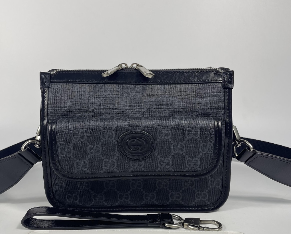 Gucci GG Noir Flap Messenger — vista principal