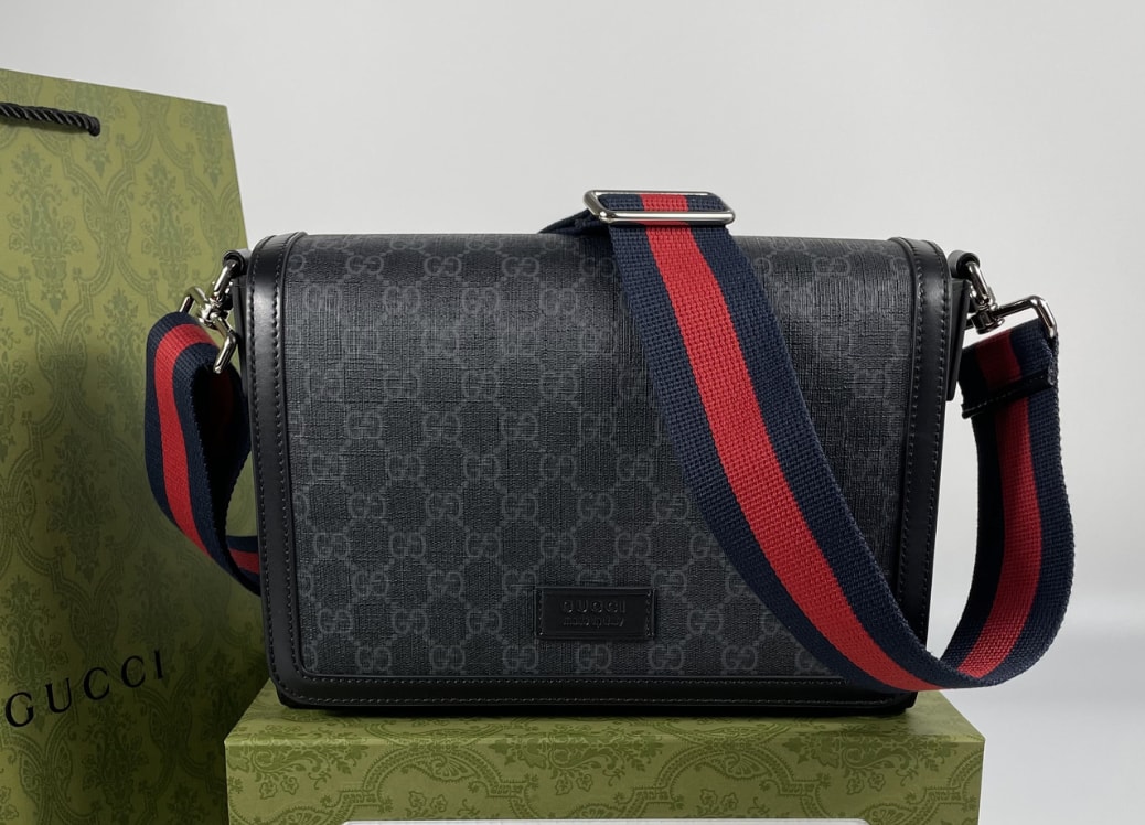Gucci GG Noir Web Messenger — vista principal
