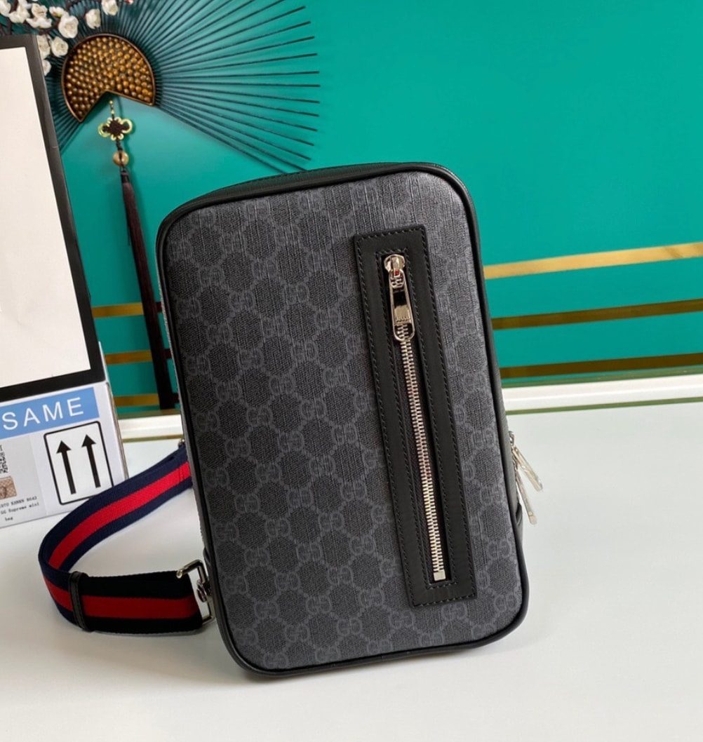 Gucci GG Noir Web Sling Bag — vista principal