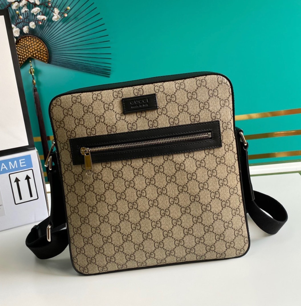 Gucci GG Supreme Zip Messenger — vista principal