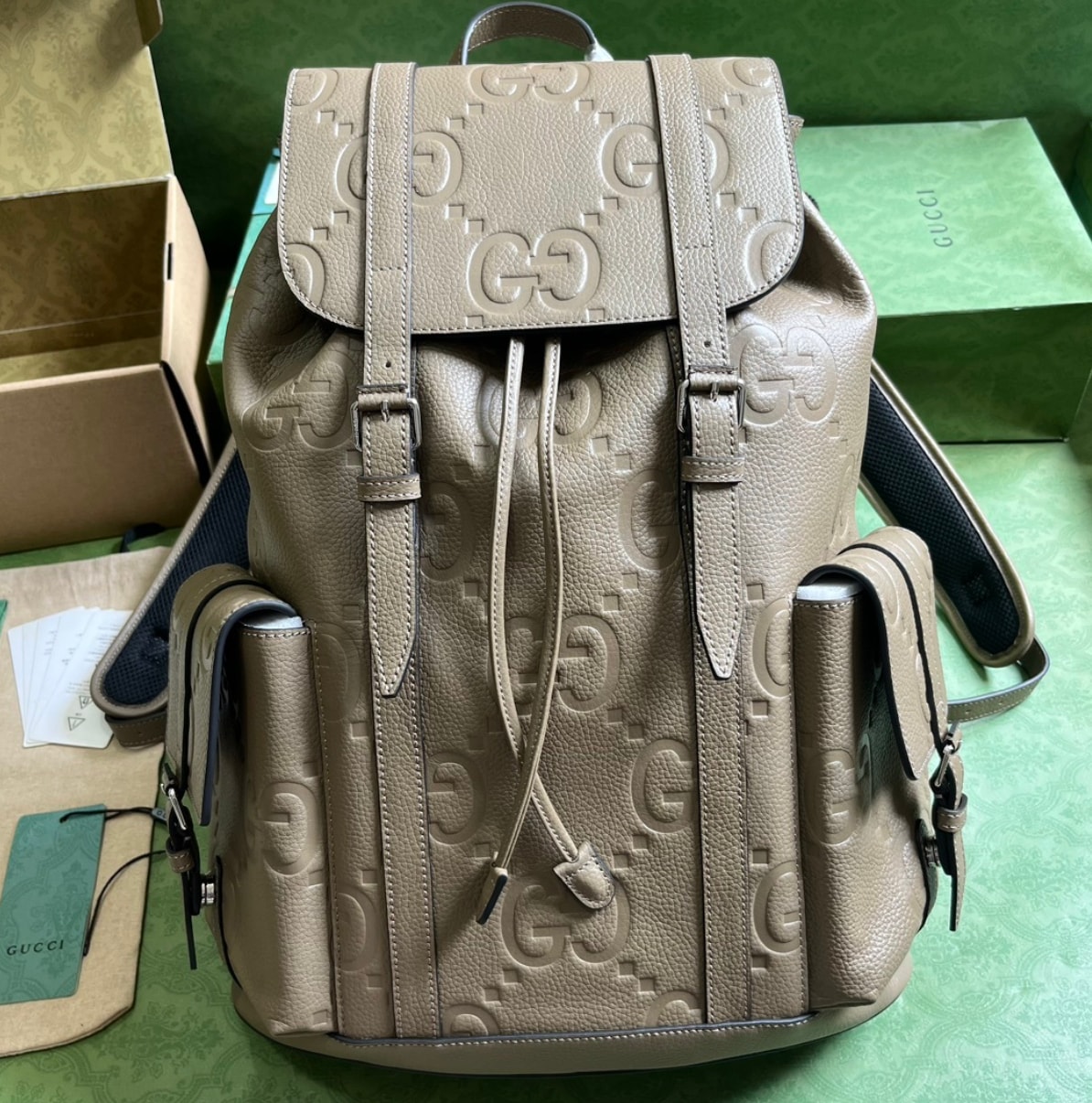 Gucci Jumbo GG Backpack Taupe — vista principal