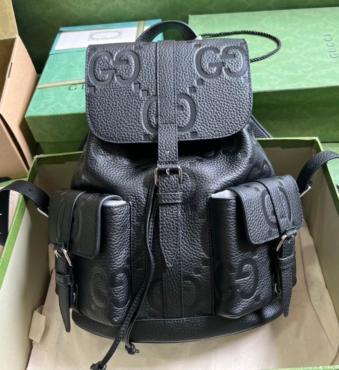 Gucci Jumbo GG Flap Backpack Negro — vista principal