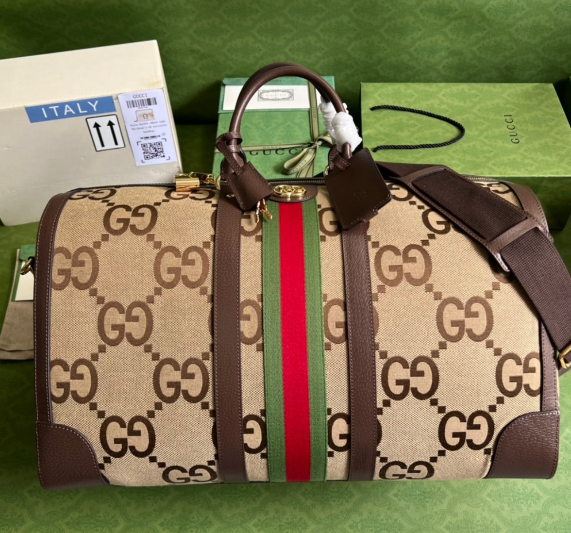 Gucci Jumbo GG Web Duffle — vista principal