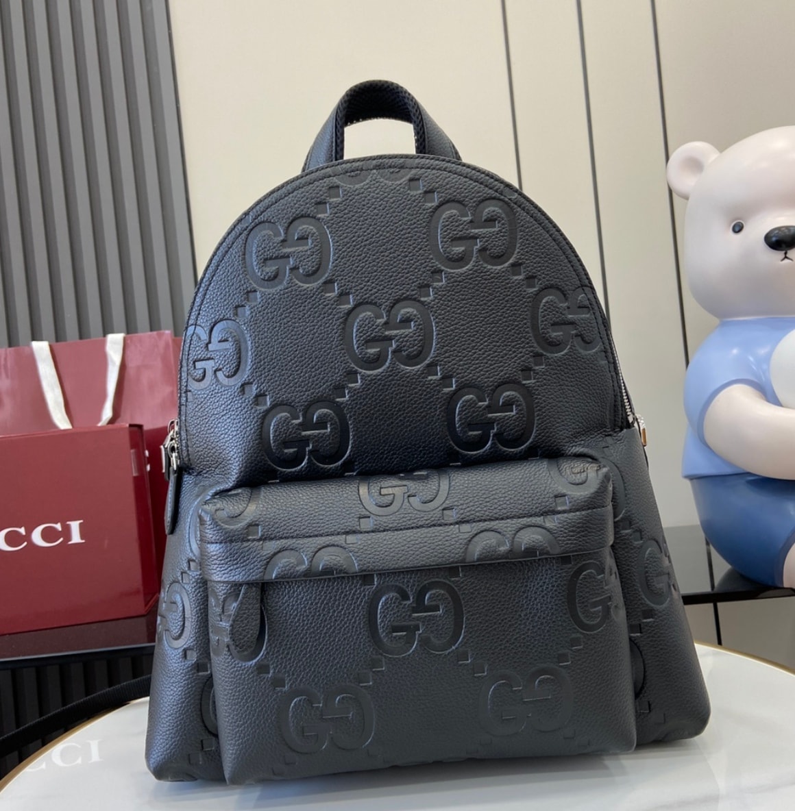 Gucci Jumbo GG Zip Backpack Negro — vista principal