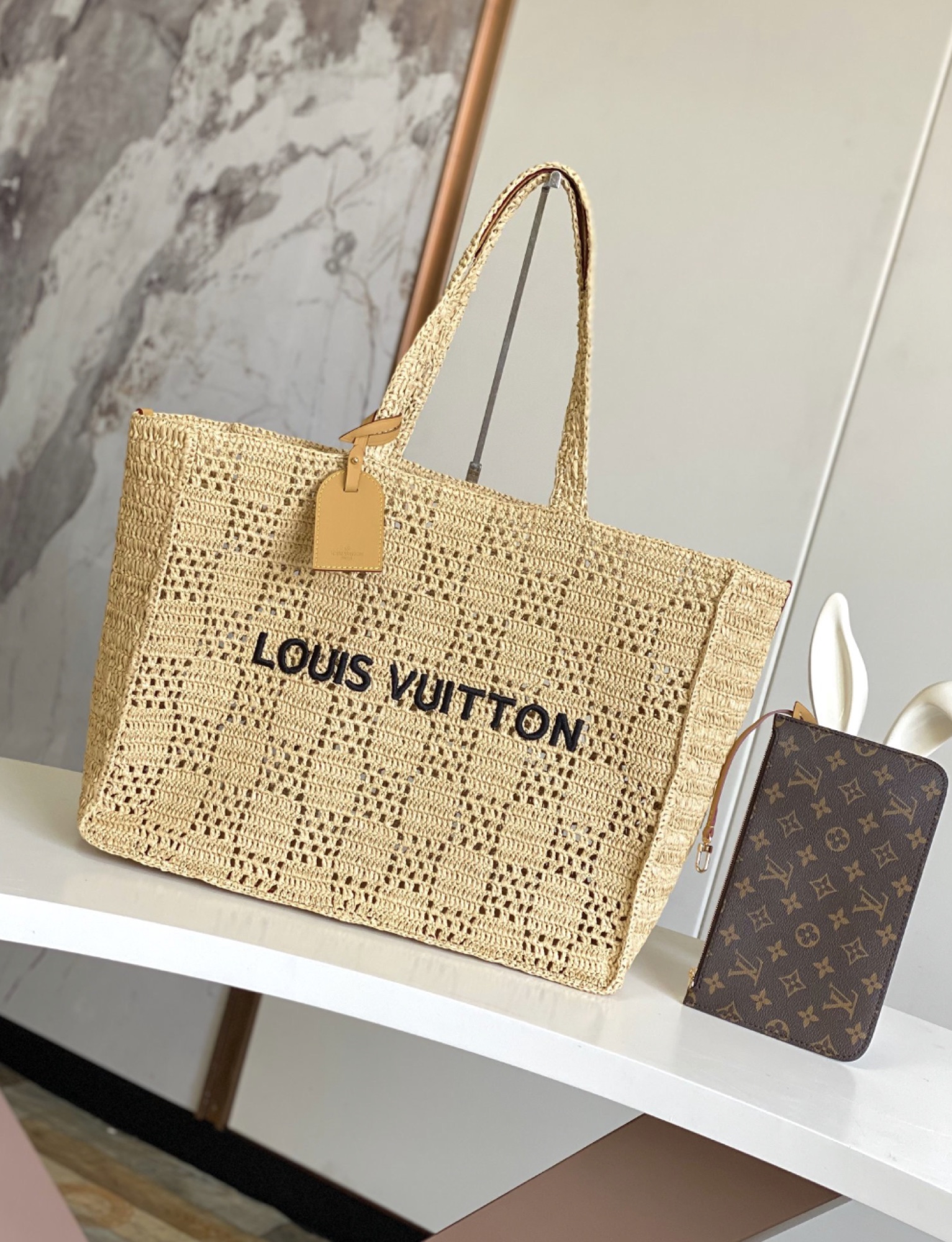 Louis Vuitton Cabas Naturel — vista principal con estuche