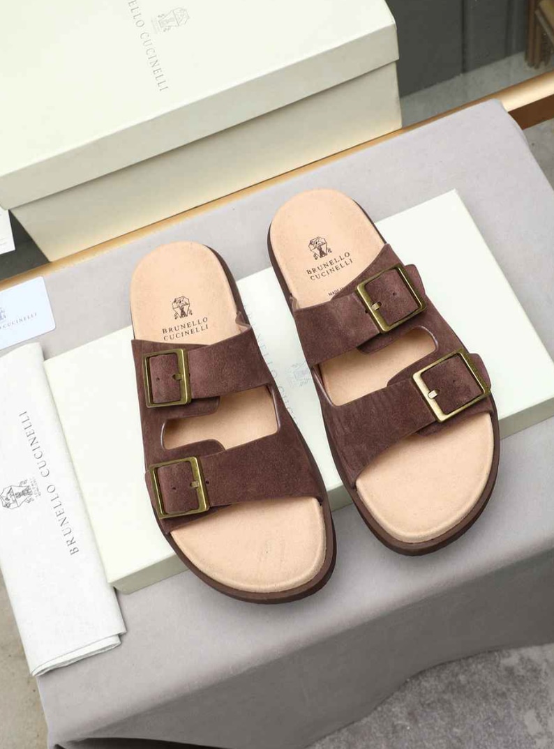 Brunello Cucinelli Suede Double Buckle Slide Brown — vista principal