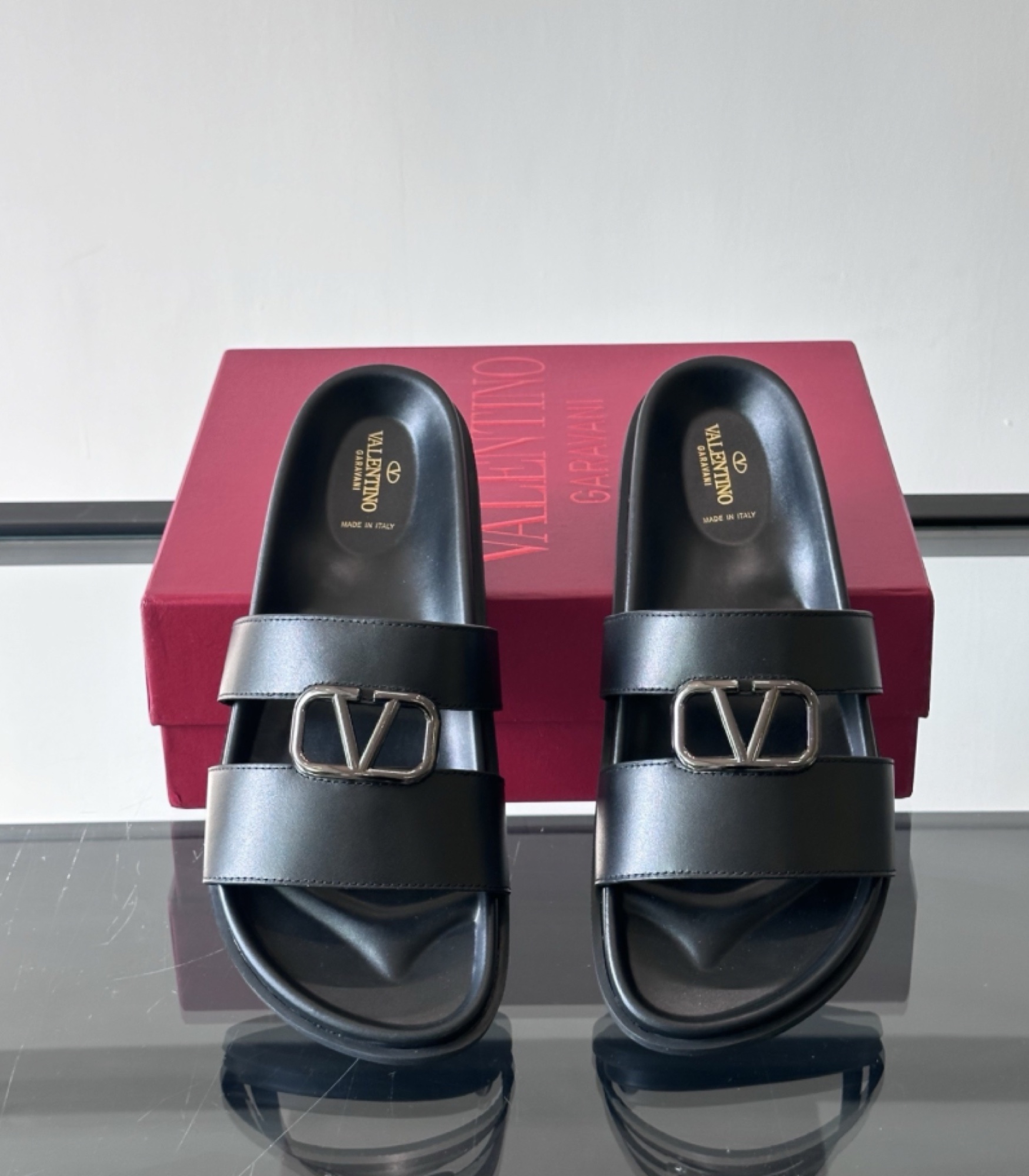 Valentino VLogo Double Strap Slide — vista principal