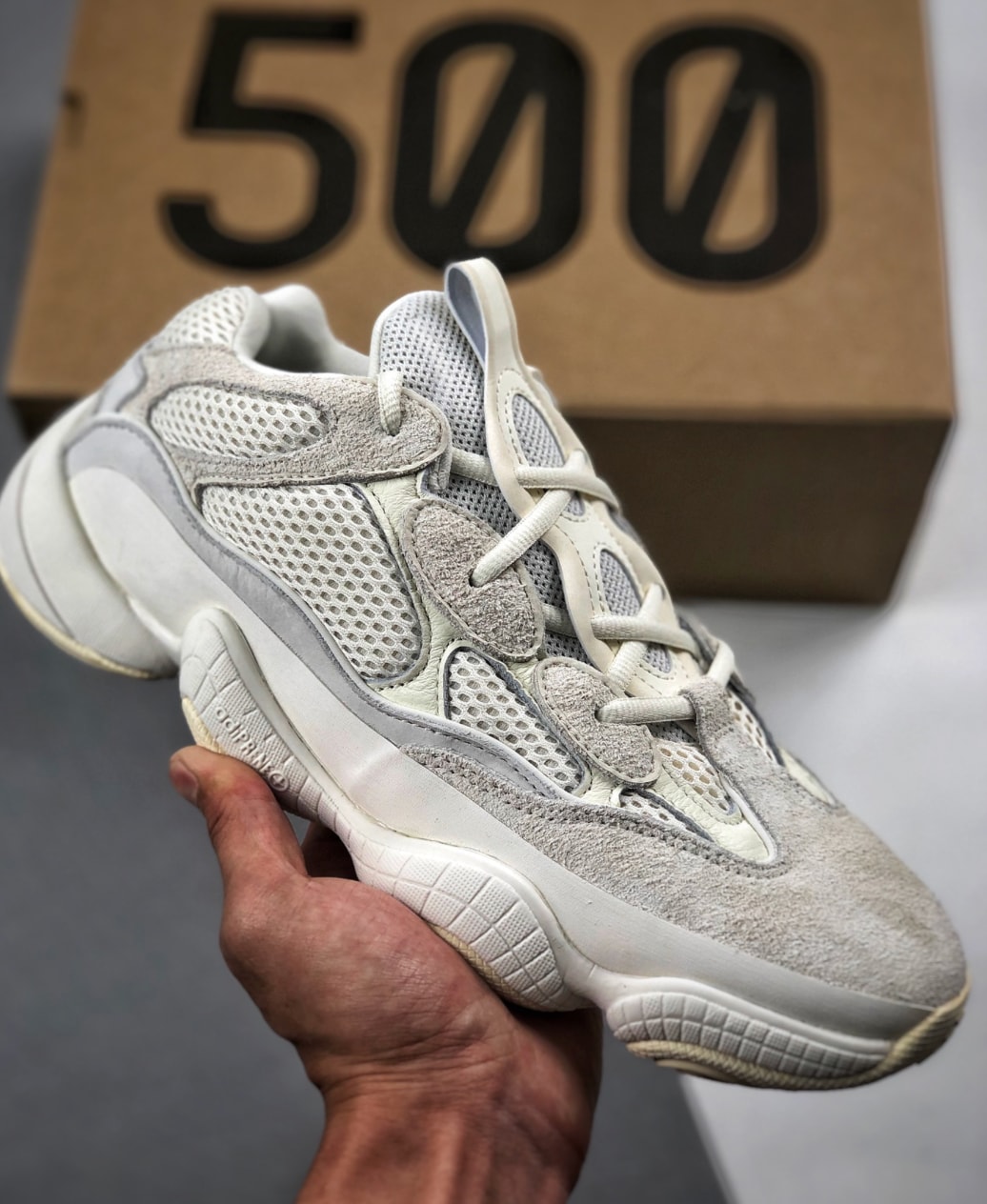 Adidas Yeezy 500 Bone White — vista principal