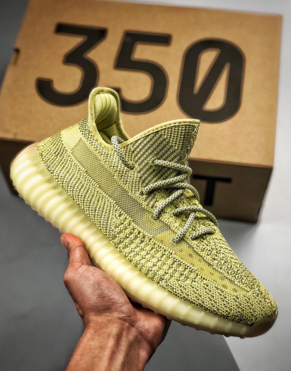 Adidas Yeezy Boost 350 V2 Antlia — vista principal