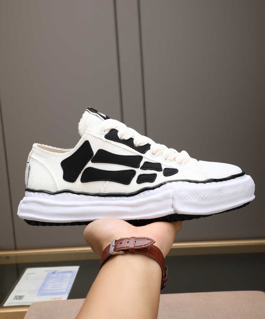 Amiri Bones Sculpted Low White — vista principal
