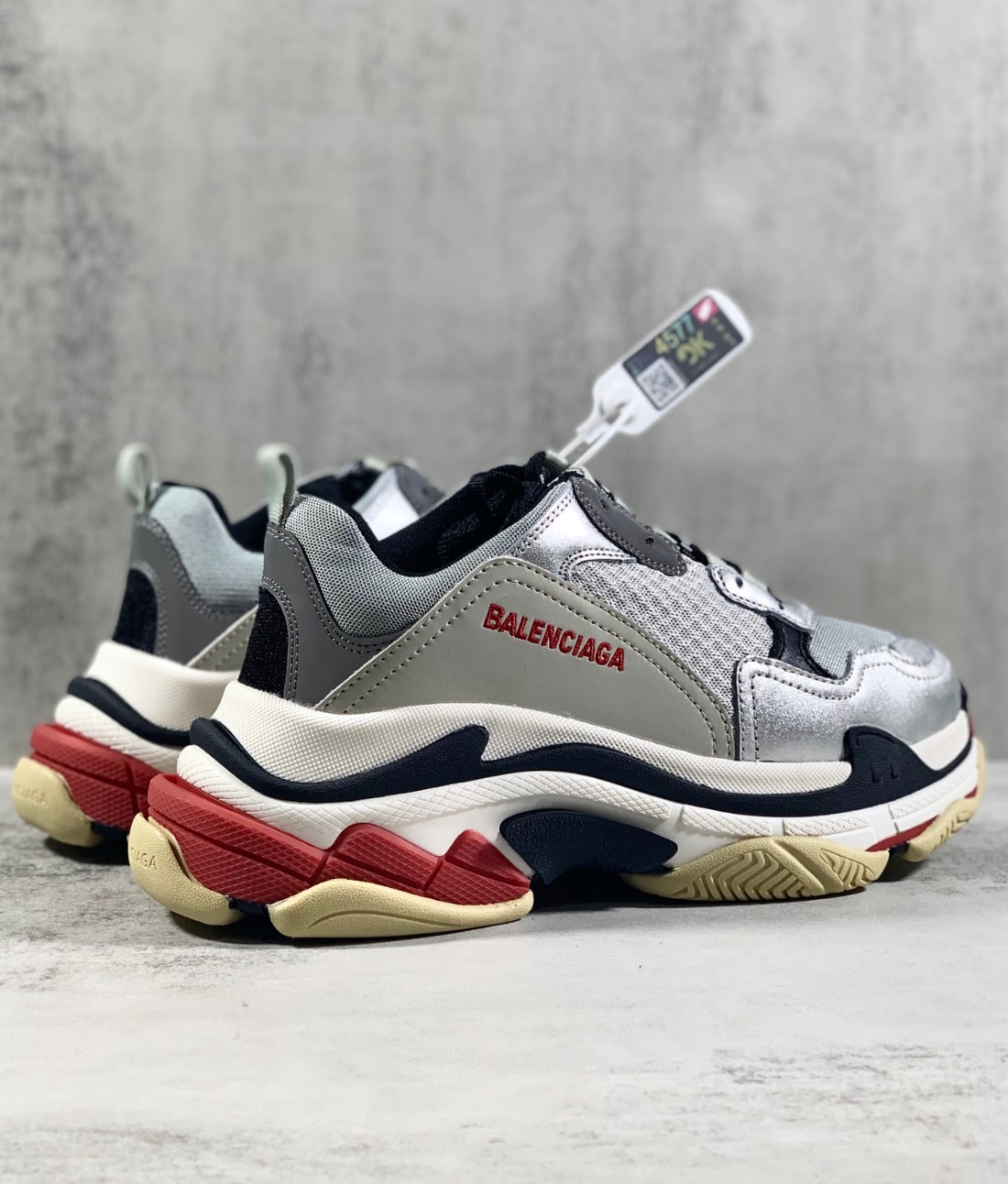 Balenciaga Triple S Grey Red — vista principal