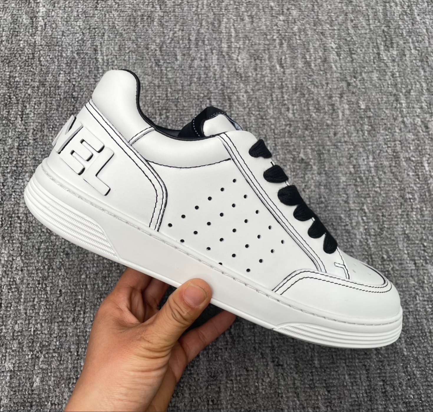 Chanel Letters Low-Top White — vista principal