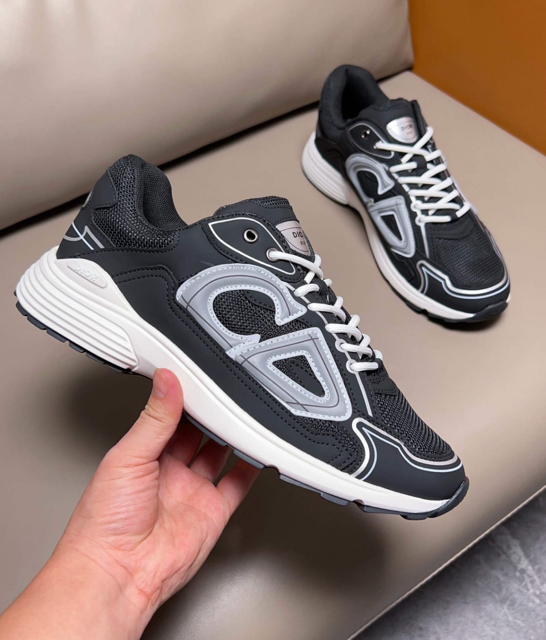 Dior B30 Black — vista principal