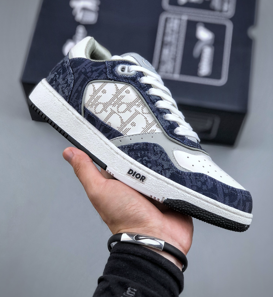 Dior B57 Oblique Canvas Navy / White — vista principal