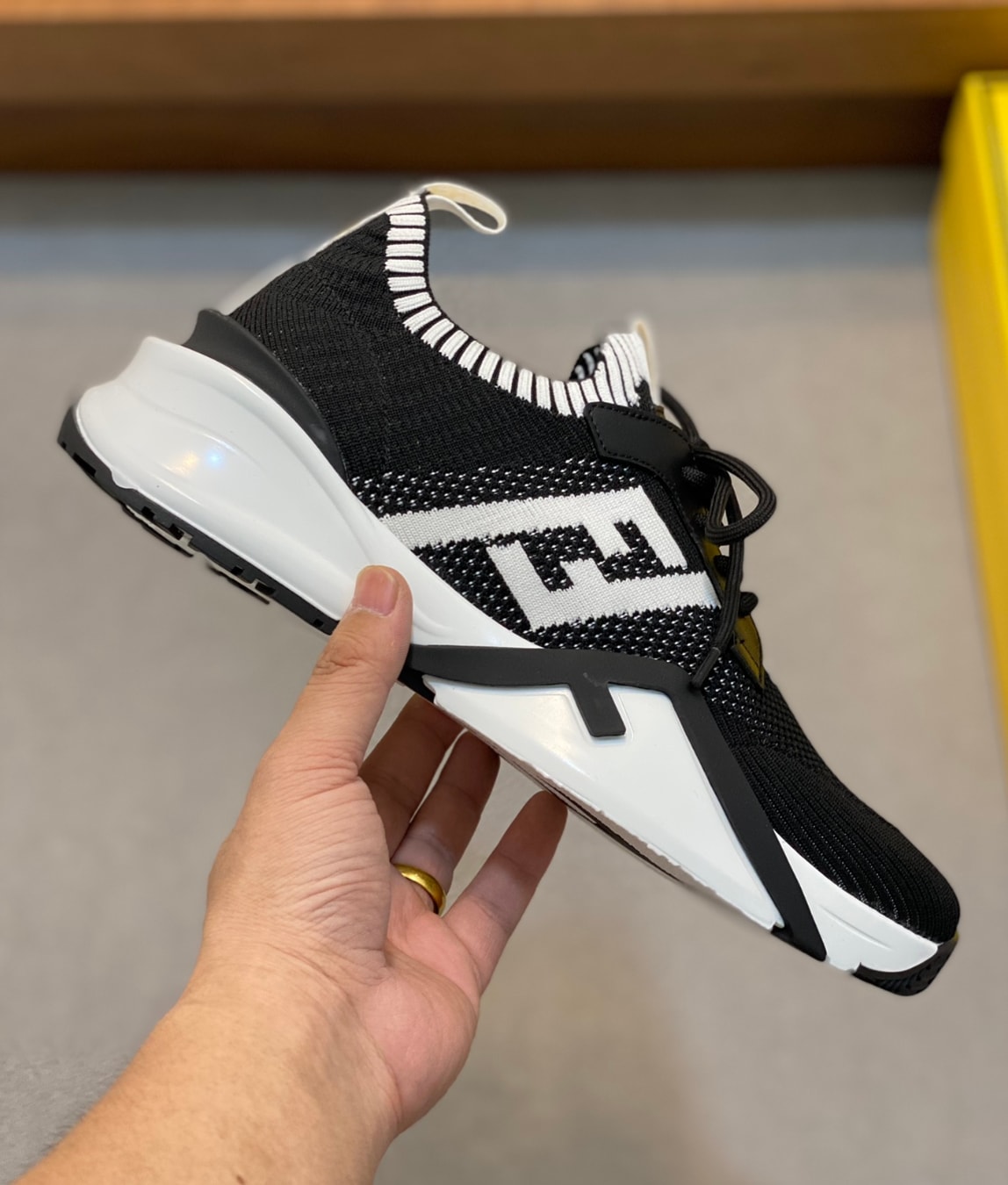 Fendi FF Sock Runner Black White — vista principal