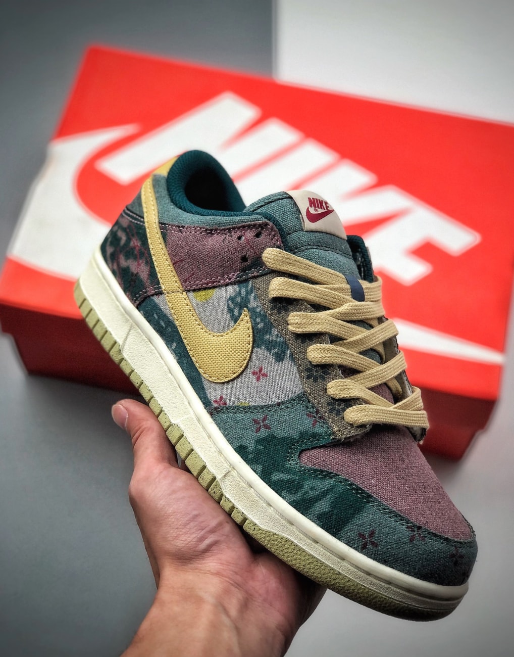 Nike Dunk Low Community Garden — vista principal