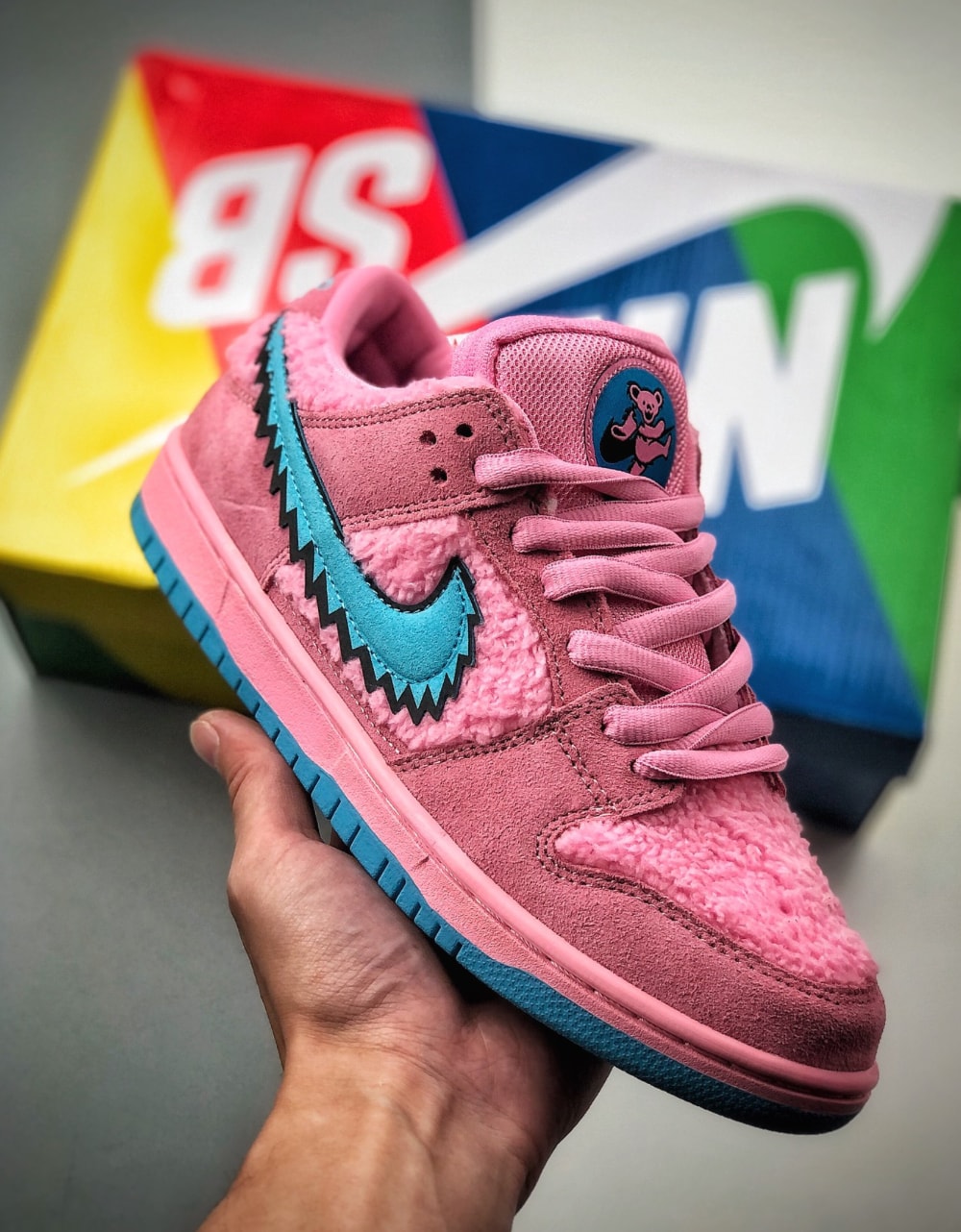Nike SB Dunk Low Pink Teal — vista principal