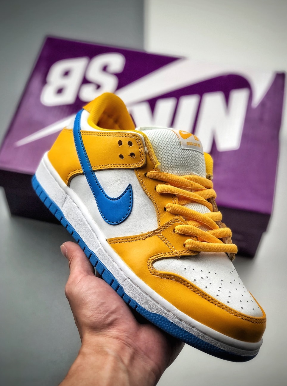 Nike SB Dunk Low Yellow Blue — vista principal