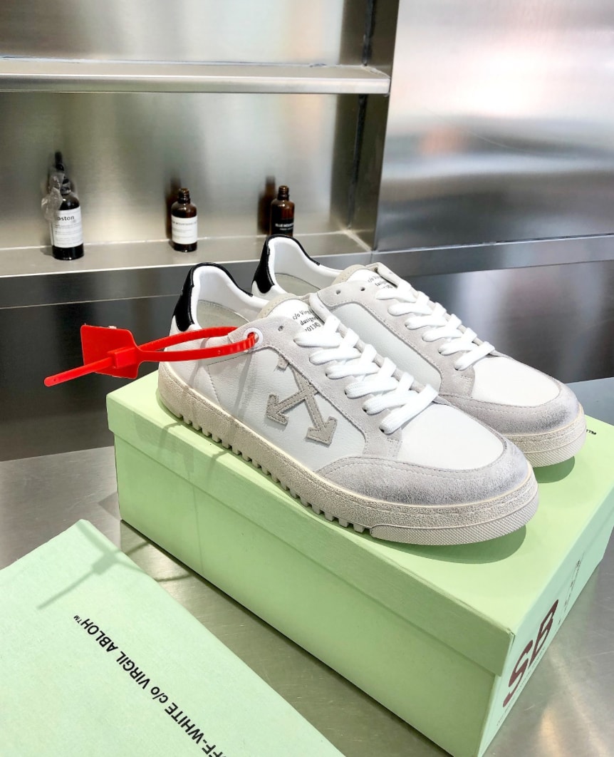 Off-White Low-Top Sneakers White / Grey Tonal Arrow — vista principal