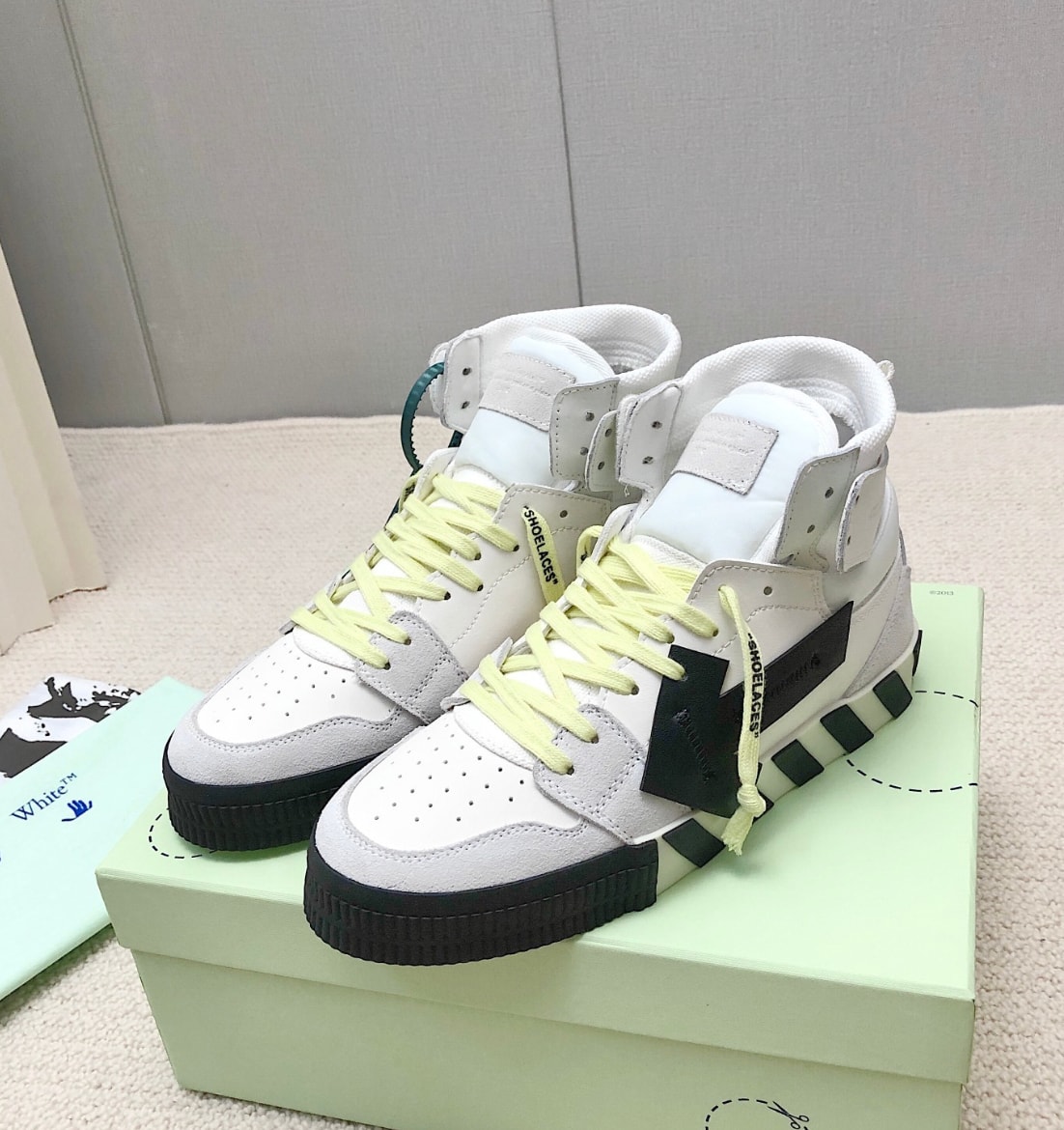 Off-White Vulcanized High White / Grey — vista principal