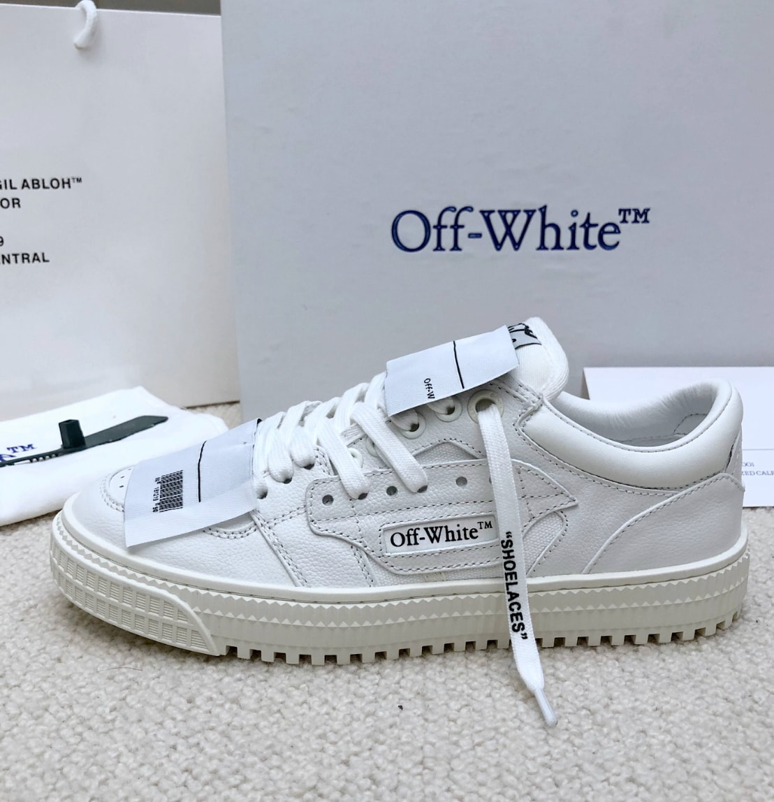 Off-White Vulcanized Low White / Black Arrow — vista principal