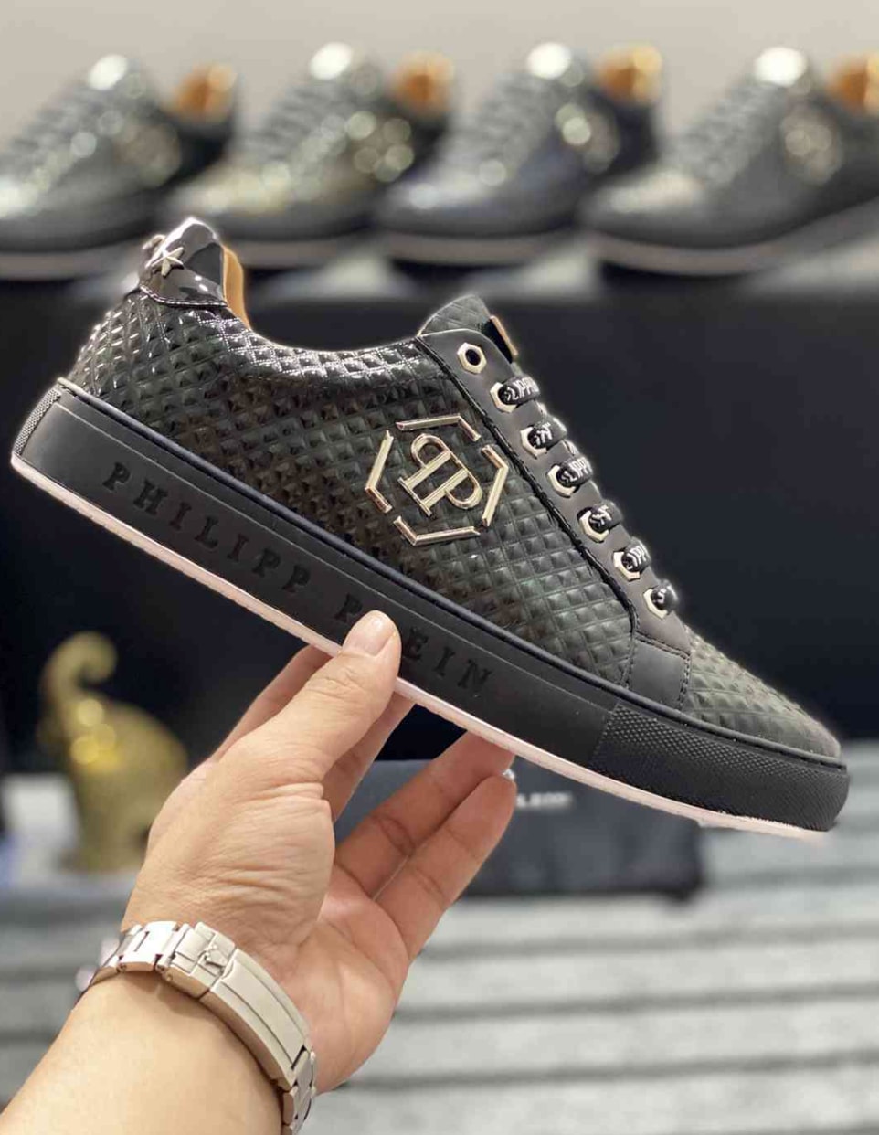 Philipp Plein Hexagon Studded Low-Top Gunmetal — vista principal