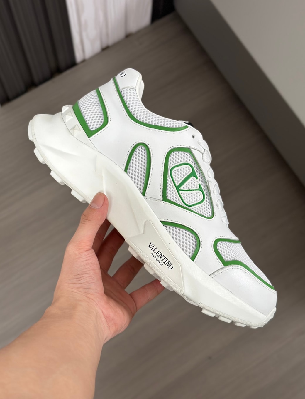 Valentino Mesh Trail Runner White Green — vista principal