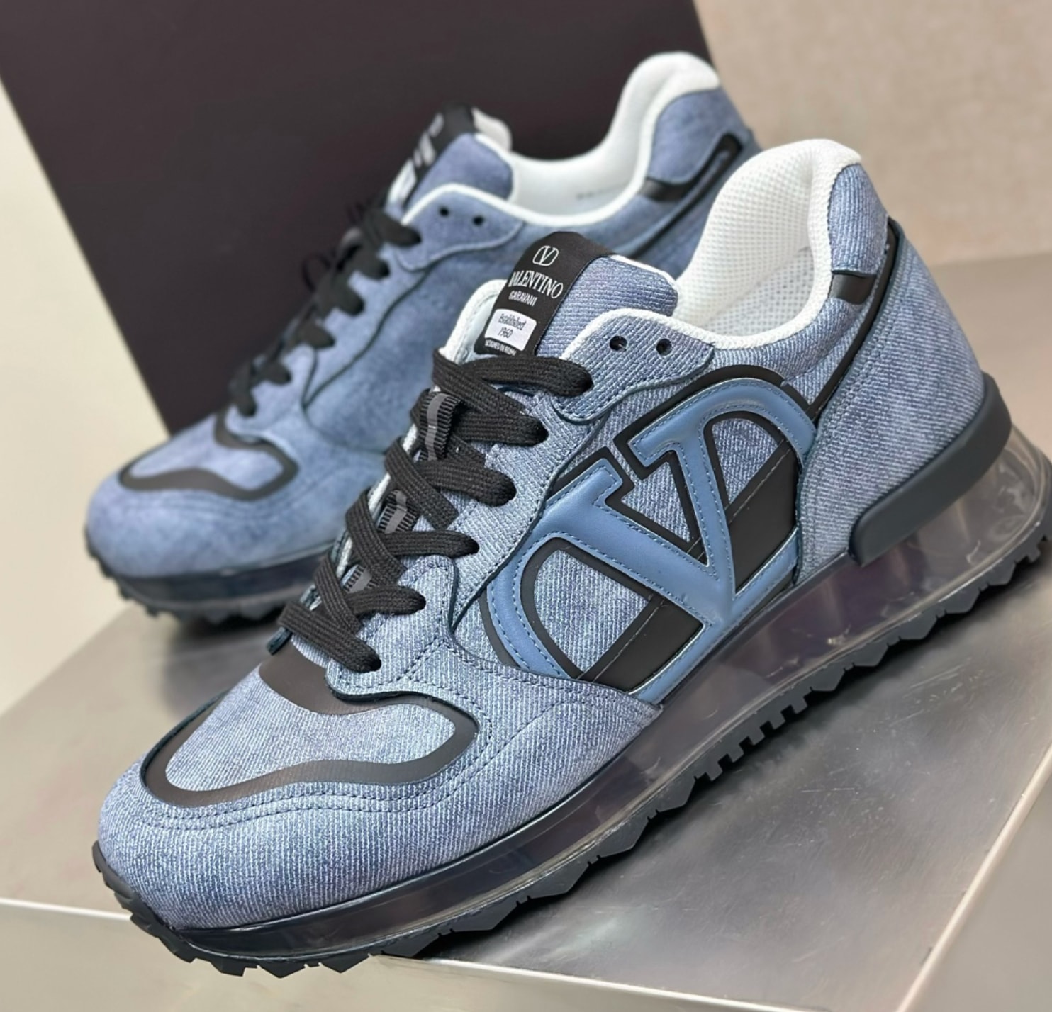 Valentino VLogo Signature Runner Blue Denim — vista principal