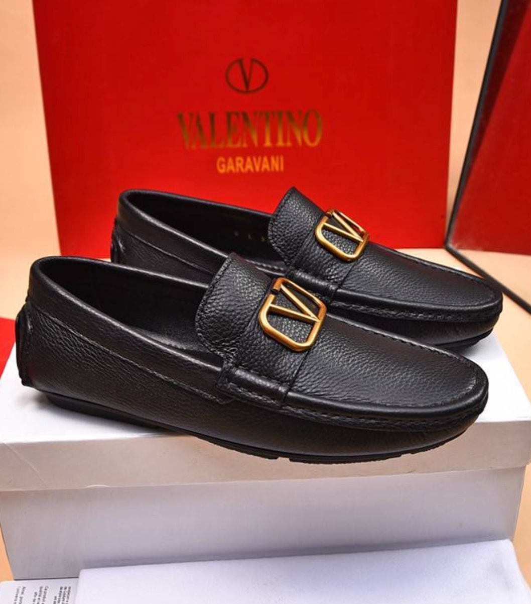 Valentino VLogo Signature Driving Loafer Black — vista principal
